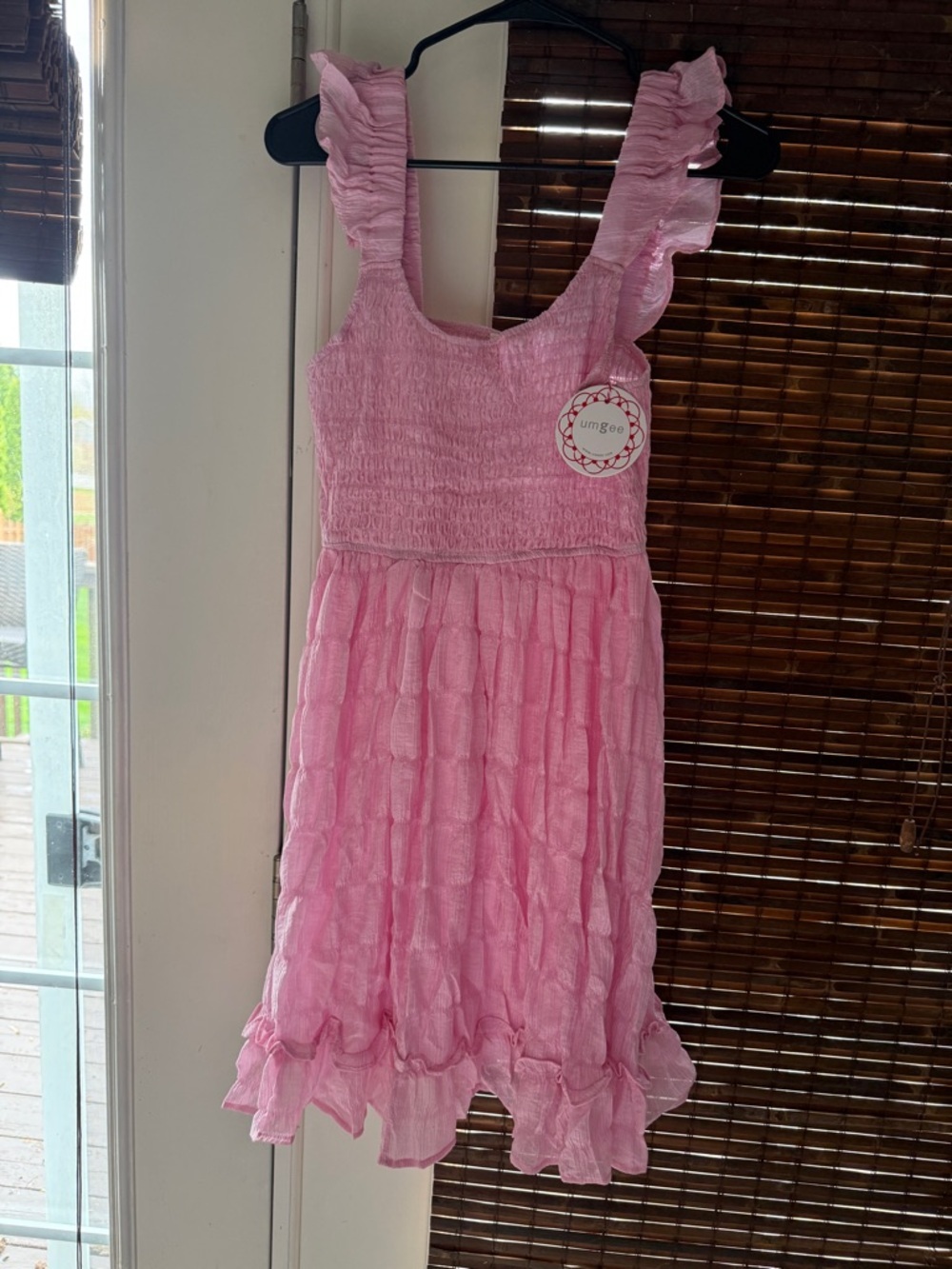 Umgee women's pink Umgee smocked flutter sleeve mini dress, nwt , sz S , nwt 🩷 - Picture 3 of 6